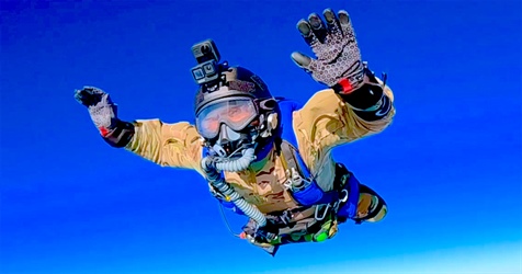 Double-Amputee Veteran Achieves Landmark 42,600-Foot Skydive