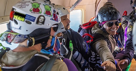 The Sky Chooses—Survival Psychology in Skydiving