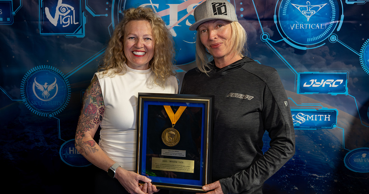 Curiosity, Commitment and a Life Well Flown —Maxine Tate, D-31547, receives the USPA Gold Medal for Meritorious Service